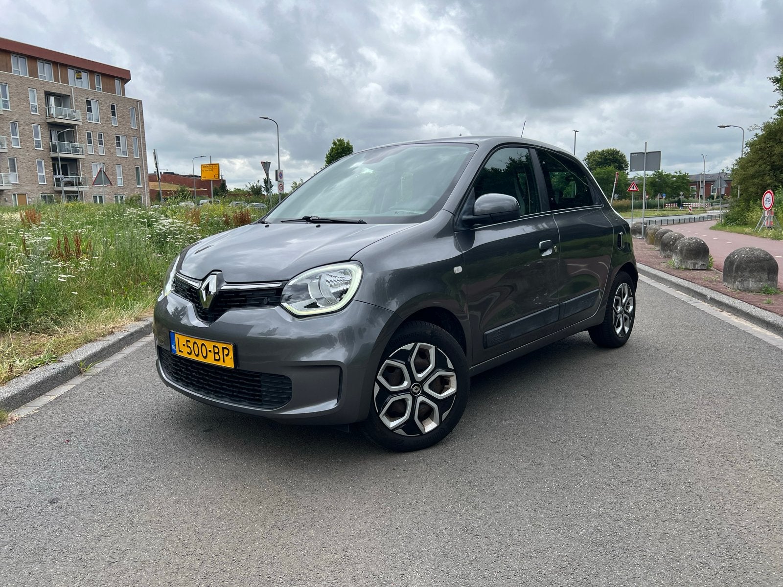 Renault Twingo 1.0 SCe 65pk 2021 Grijs, Twingo, 31 €/maand, 4 stoelen, Origineel Nederlands