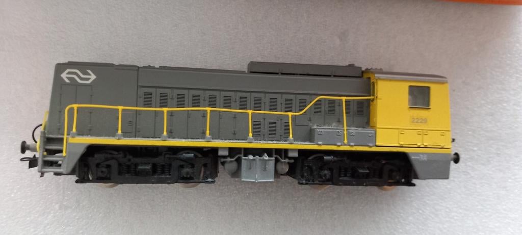 Te koop roco ns diesel lok 2200-2300 ho Gelijkstroom, Hobby en Vrije tijd, Modeltreinen | H0, Gebruikt, Verzenden, Analoog, Roco