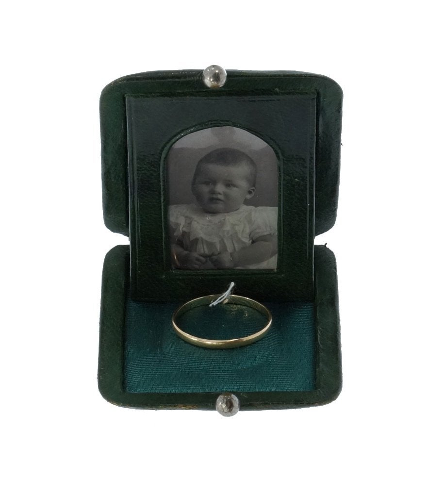 Trouwring antiek 14k goud foto lijst 1863 doosje dames, Sieraden, Tassen en Uiterlijk, Antieke sieraden, Verzenden, Goud, Ring