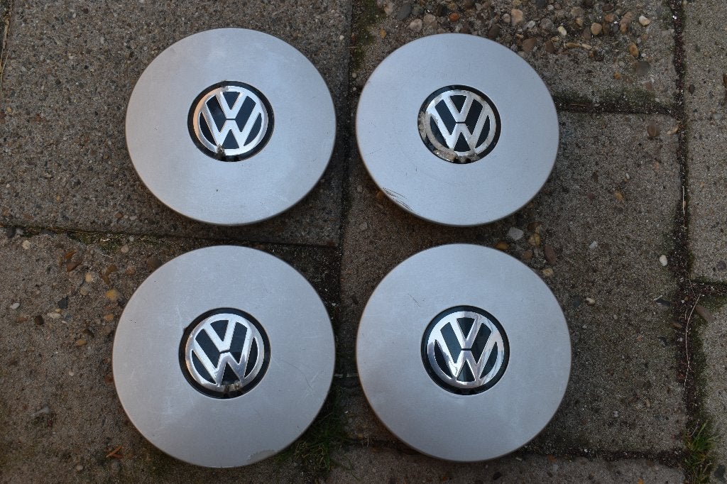 Set van 4 originele naaf wieldoppen Volkswagen Polo, Ophalen of Verzenden, Gebruikt