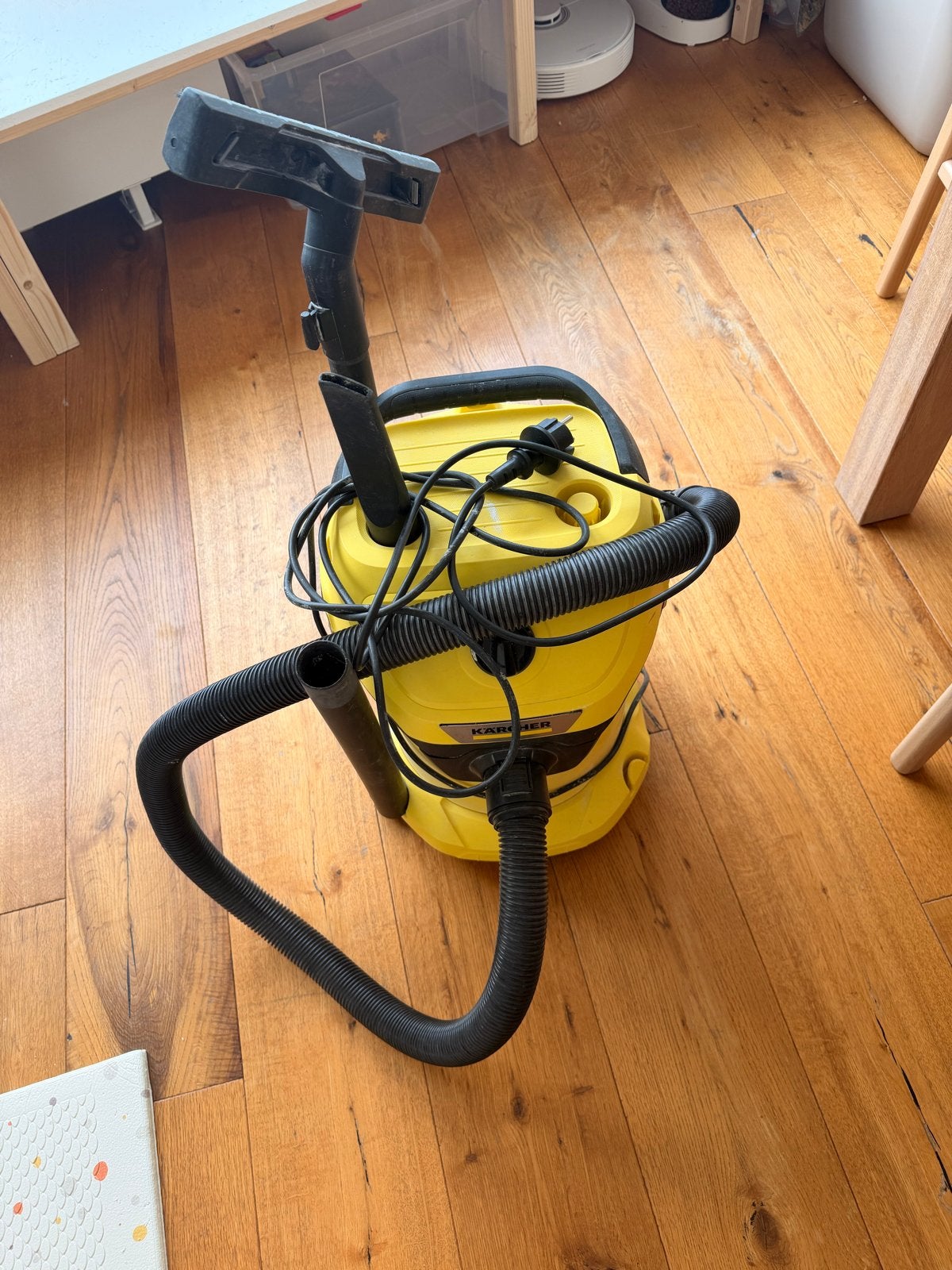 Kärcher WD 3 Nat- en Droogzuiger - 17L, Stofzak, Inclusief accessoires, Gebruikt, Kärcher