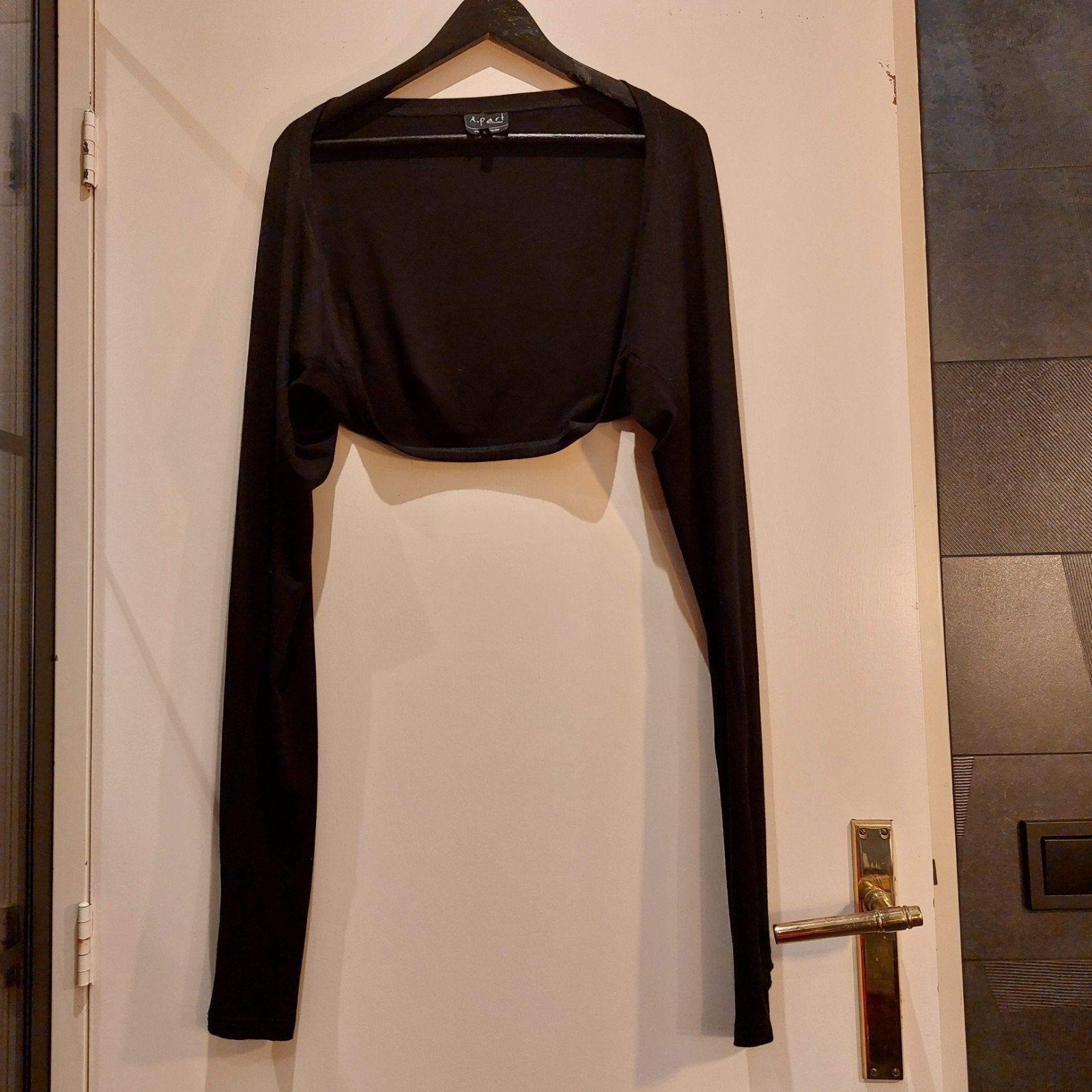 Bolero/Vestje van het merk A-part.  Maat 5(46/48), Verzenden, Zwart, Trui of Vest, Nieuw