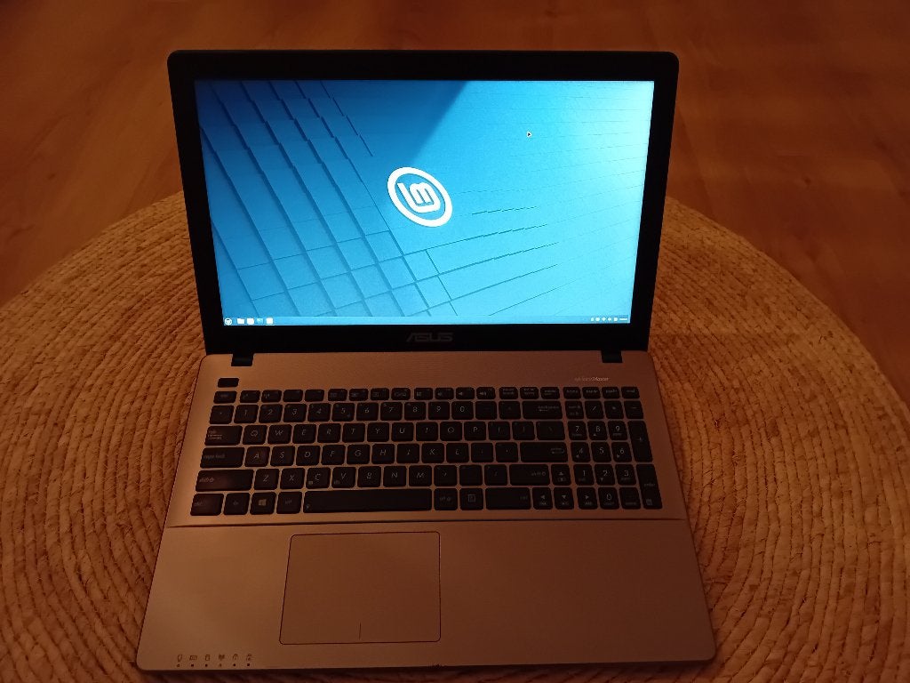 Asus R510L Laptop met 128GB LiteOn SSD (Adapter en Linux), Computers en Software, Windows Laptops, Gebruikt, 15 inch, SSD, 2 tot 3 Ghz