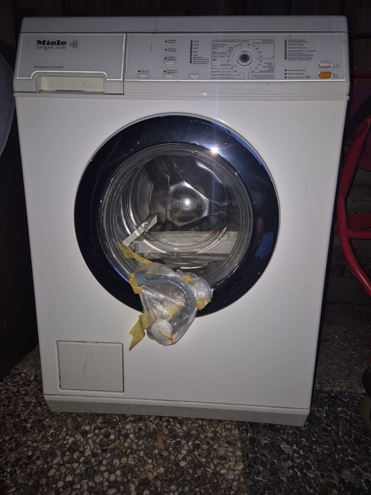 Miele Softtronic W 2123 Wasmachine - Draaiknop defect, Witgoed en Apparatuur, Ophalen of Verzenden, Voorlader, Niet werkend, 85 tot 90 cm