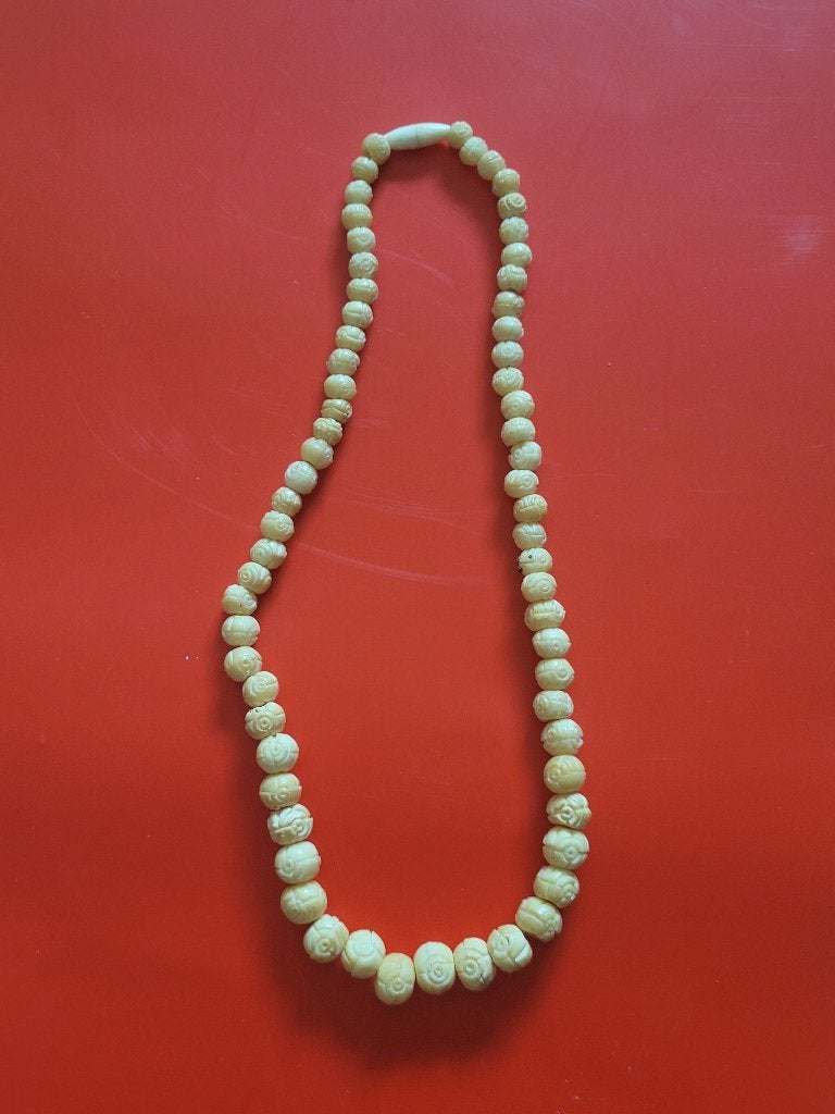 Vintage Carved Rose Flower Bead Ivory Celluloid Graduated‎, Ophalen of Verzenden, Roze, Overige materialen