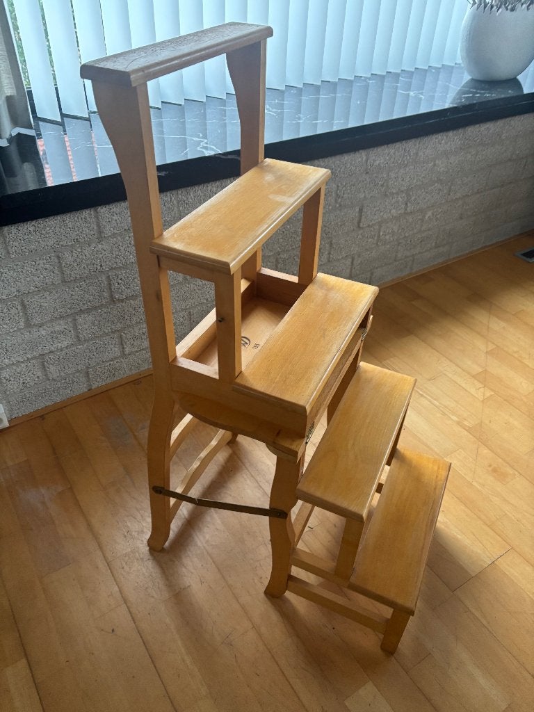 Troel, stoel en trap in één, Nederlands design in beukenhout, Ophalen, Gebruikt, Bruin, Hout