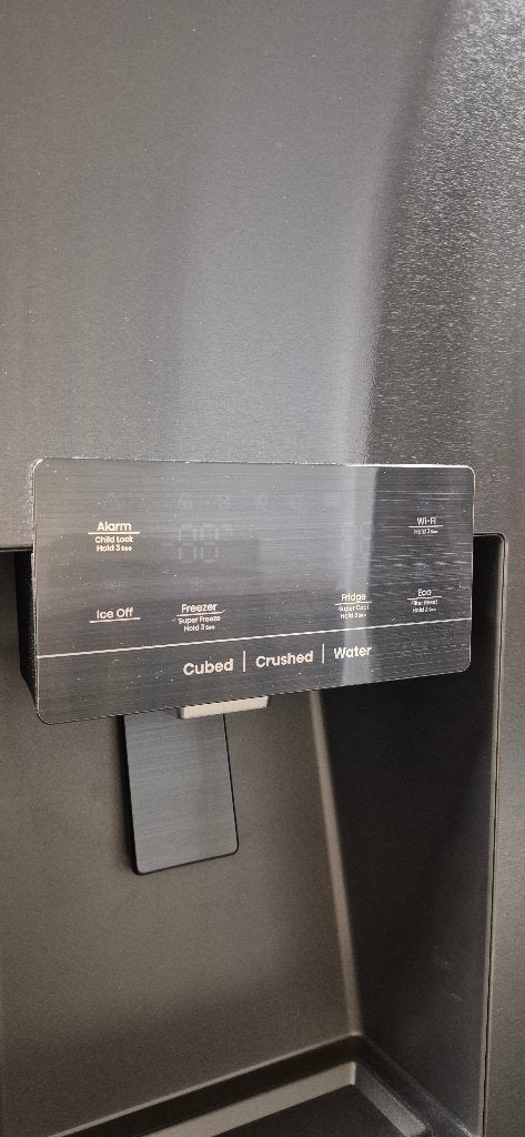 NIEUW ETNA Amerikaanse Koelkast Zwart Water- & IJsdispenser, Ophalen, 200 liter of meer, 60 cm of meer, Met aparte vriezer