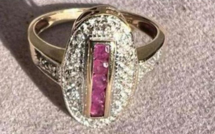 UIT ERFENIS GOUDEN ART DECO RING MET 5 ROBIJNEN EN DIAMANTEN, Ophalen of Verzenden, Goud, Ring, Met edelsteen