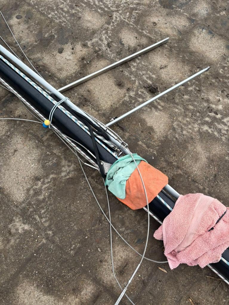 Mast aluminium 834 cm, Watersport en Boten, Ophalen, Gebruikt, Tuigage en Masten, Zeilboot