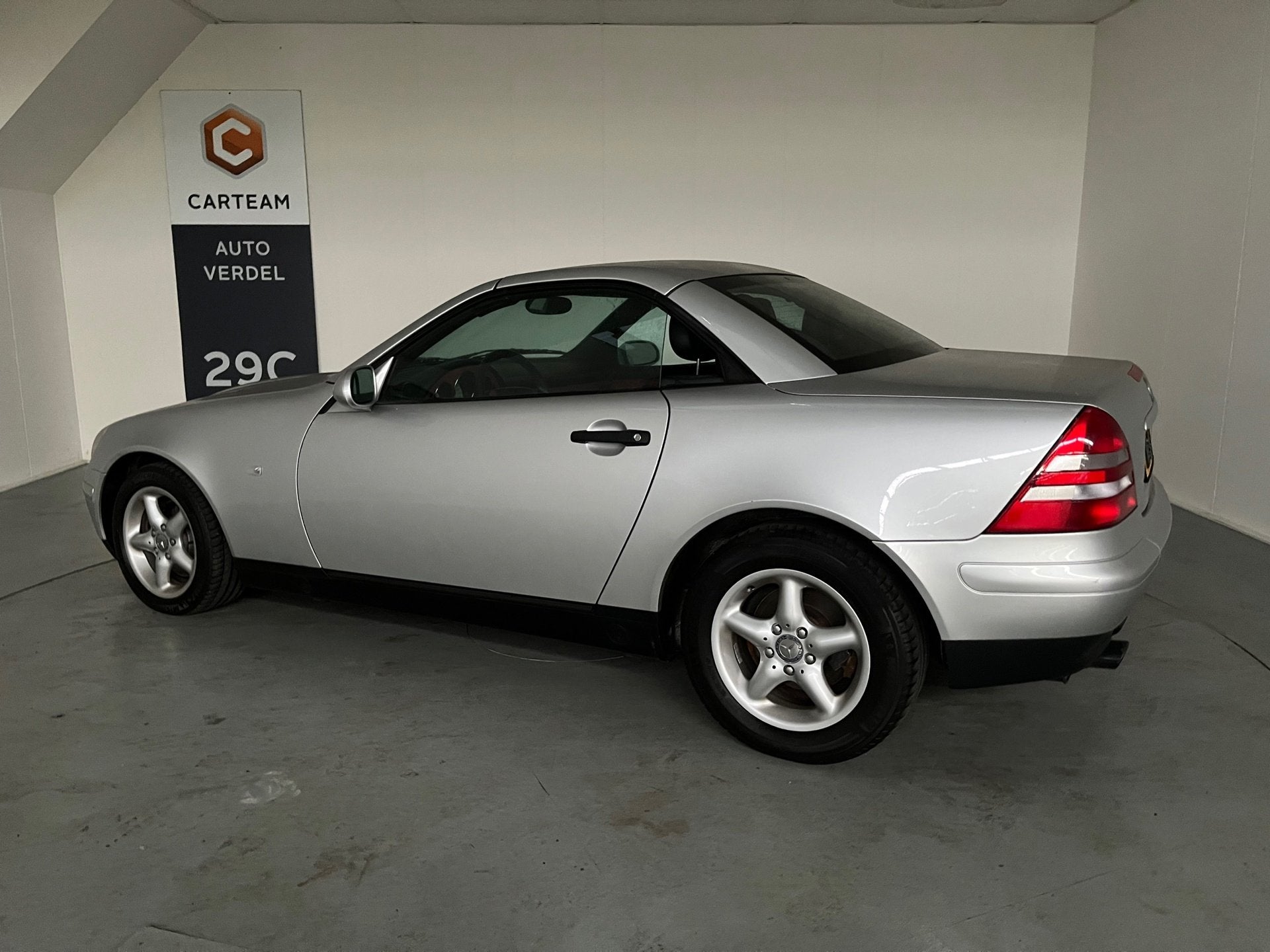 Mercedes-Benz SLK-klasse 200 Zeer netjes, dak werkt niet ! V, Auto's, Euro 2, 1998 cc, Gebruikt, 4 cilinders