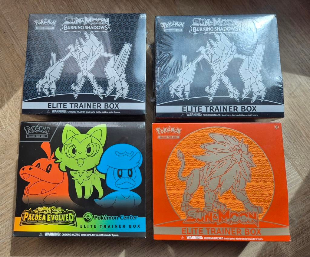 Pokémon Elite Trainer Box, Hobby en Vrije tijd, Verzamelkaartspellen | Pokémon, Ophalen of Verzenden, Nieuw, Boosterbox