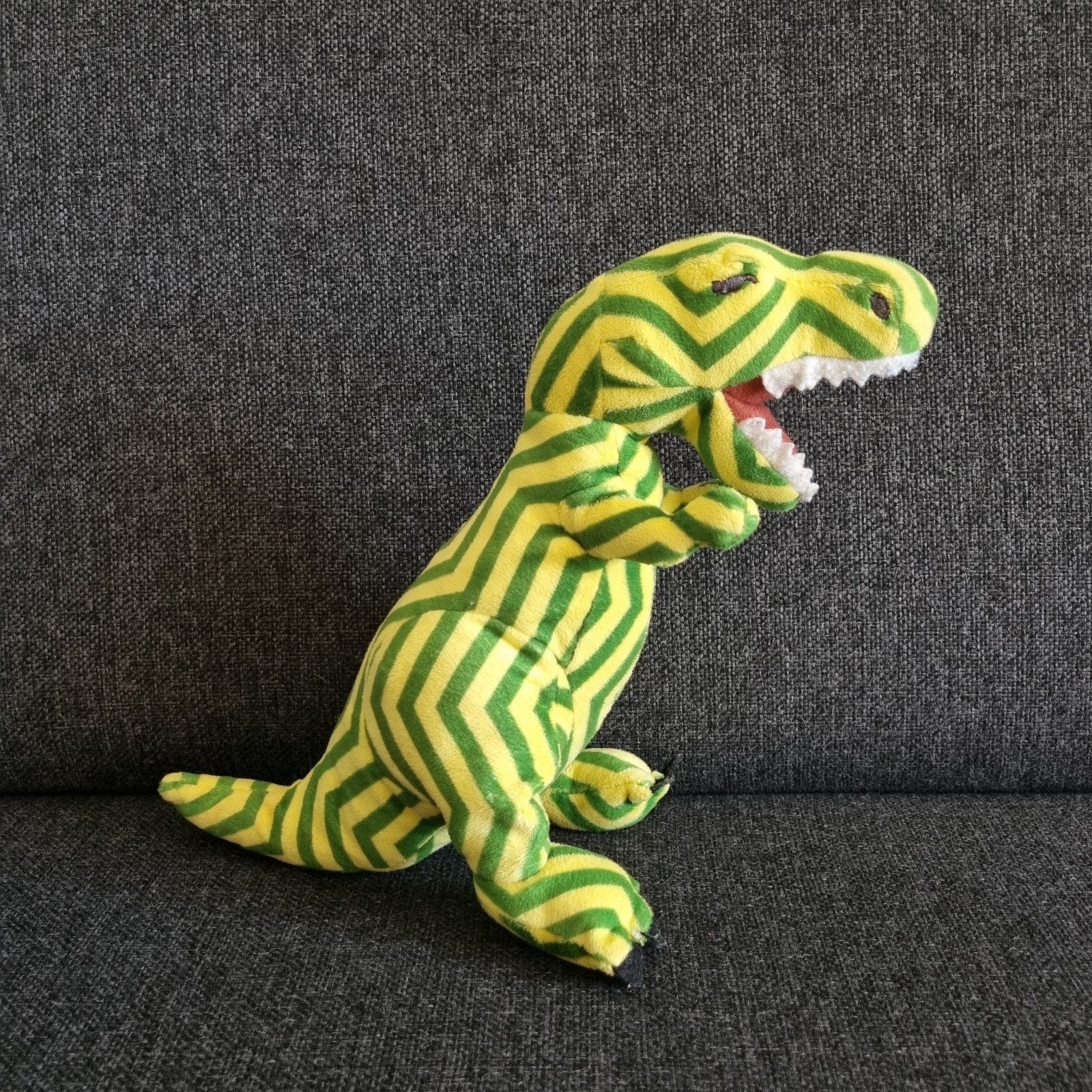 Hema dino knuffel t-rex groen geel, Ophalen of Verzenden, Zo goed als nieuw, Overige typen