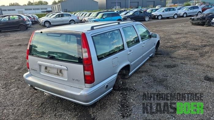 Portier 4Deurs rechts-achter van een Volvo V70, Gebruikt, -, Deur, -