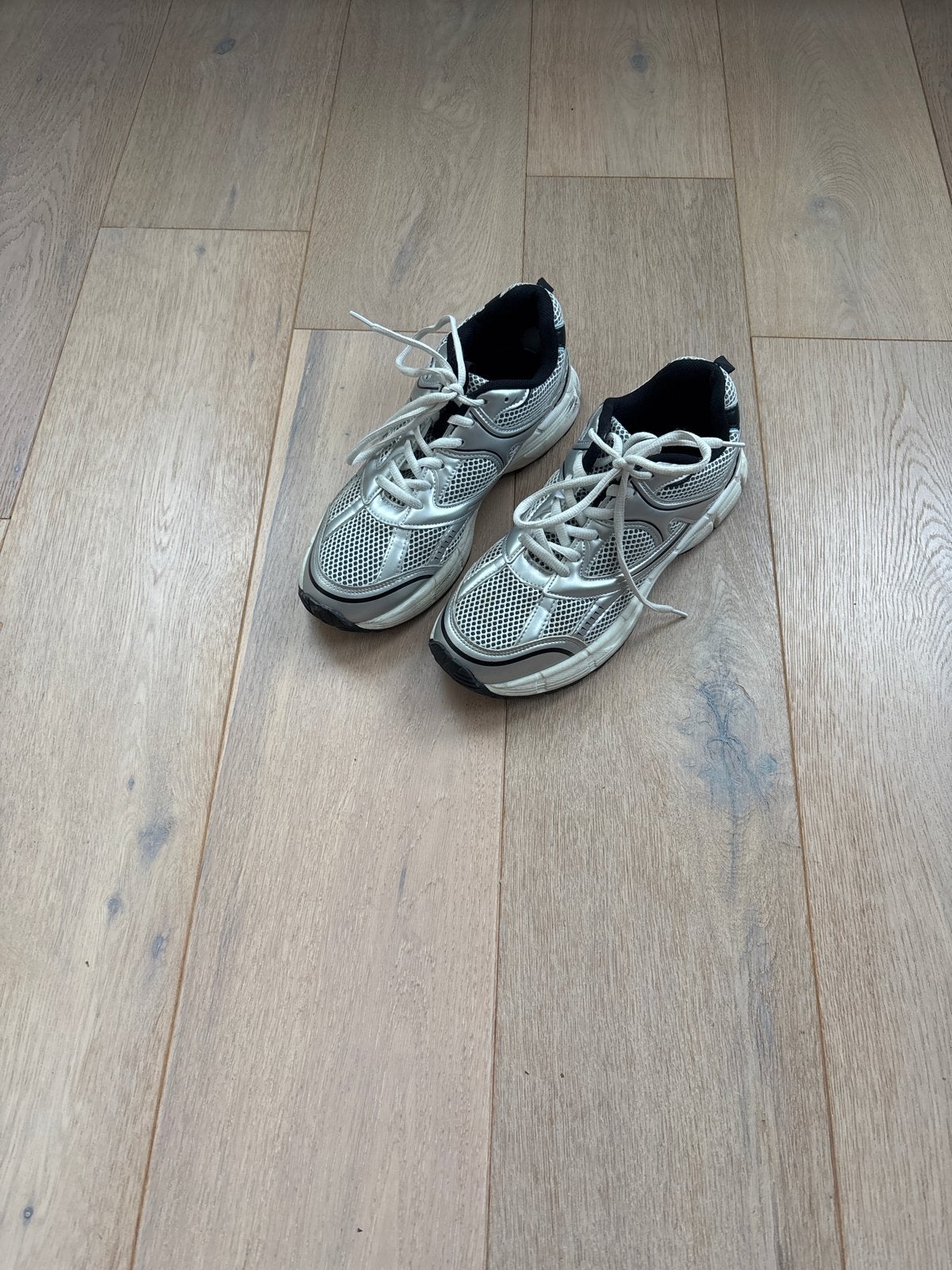 Shoeby sneakers - Zilverkleurig maat 40, Wit, Ophalen of Verzenden, Sneakers of Gympen, Shoeby