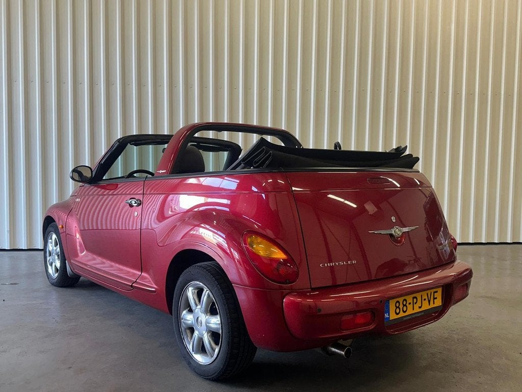 Chrysler PT Cruiser Cabrio 2.4i Limited LEER/airco *apk:08-2, Auto's, Chrysler, Voorwielaandrijving, 450 kg, Gebruikt, Handgeschakeld