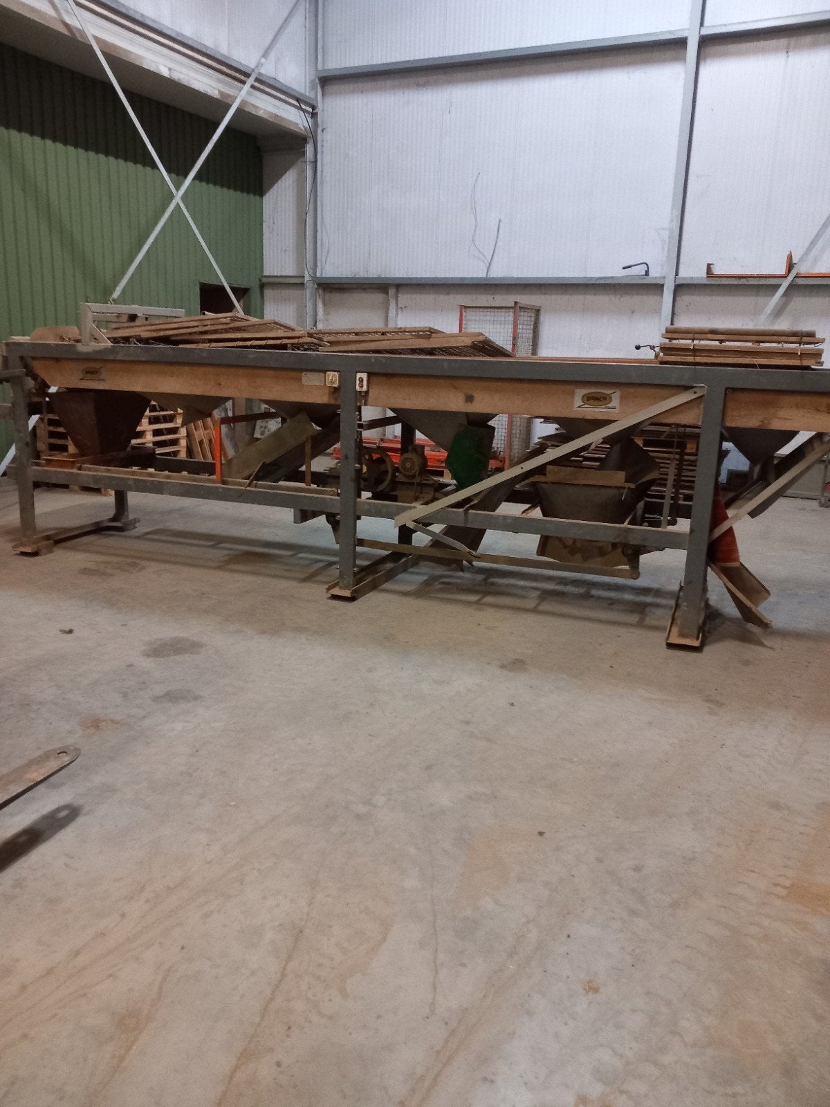 demco  aard sorteermachine, Ophalen