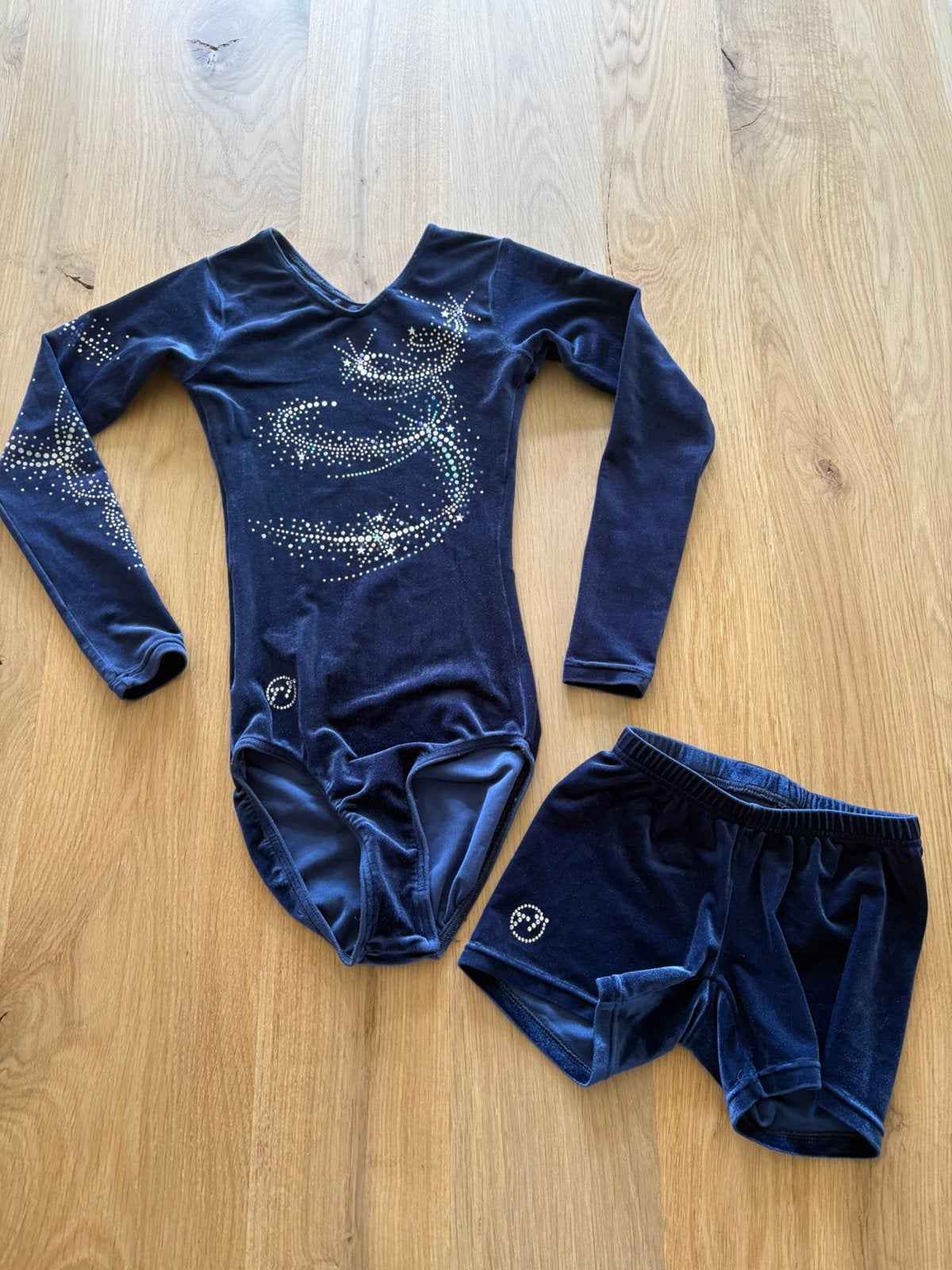 Turnpakje Moveo Nieuwegein, Sport en Fitness, Turnen, Blauw, Zo goed als nieuw, Turnpak(je), Kindermaat 122 t/m 140