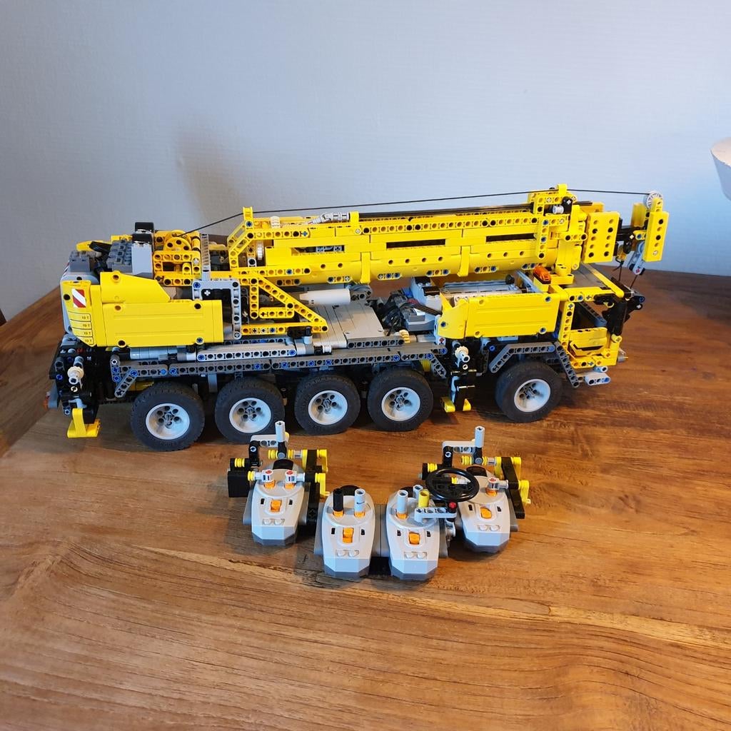 Lego Technic 42009 MK II RC - Ultimate, Ophalen of Verzenden