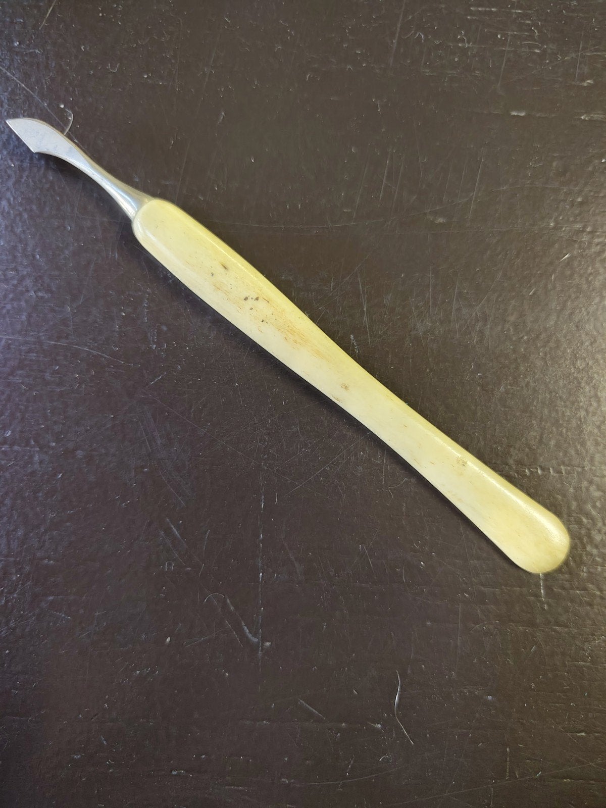 Vintage nagelriemmesje/schoonmaaktool met celluloid handvat, Ophalen of Verzenden