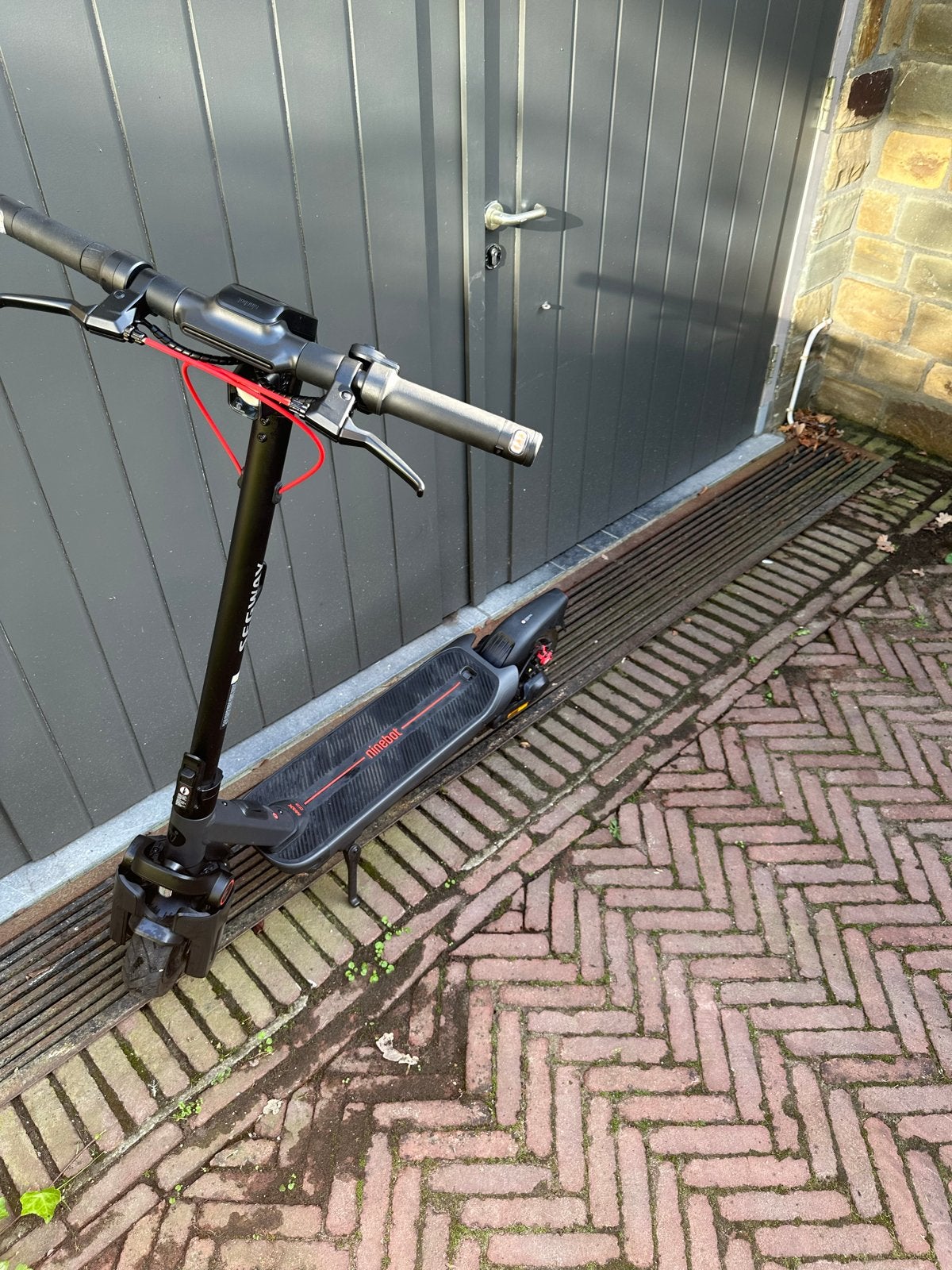 Ninebot MAX G3I - Zo goed als nieuw - Slechts 800 km, Ophalen of Verzenden, Zo goed als nieuw, Elektrische step (E-scooter)