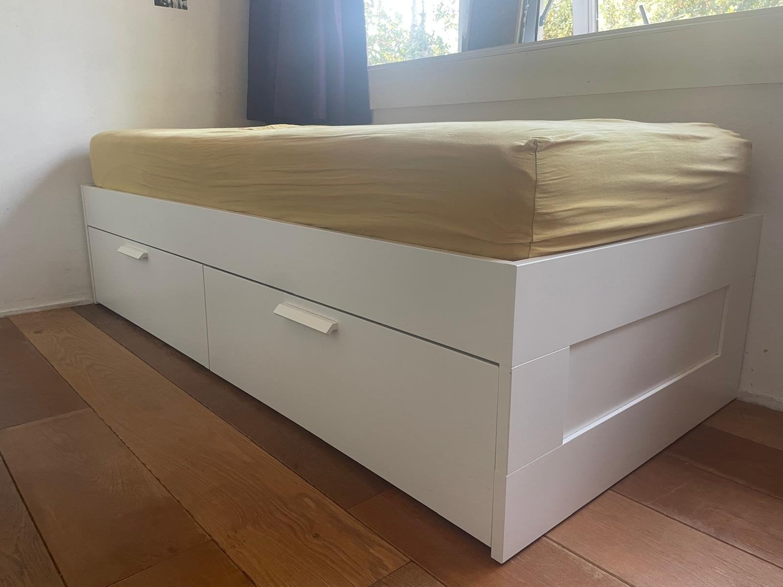 Brimnes Ikea 1 persoons bed 90x 200 met opberglades, Ophalen, 90 cm, Eenpersoons, Wit