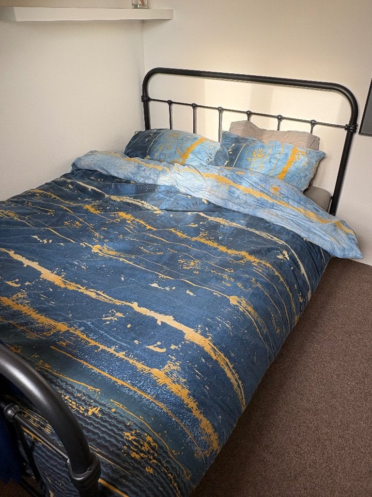 140cm bed inclusief matras, Huis en Inrichting, Ophalen, Zwart, Tweepersoons, 140 cm