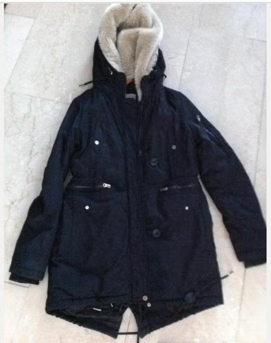 Winterjas met bont muts zwart Berska XS, Berska, Zwart, Ophalen of Verzenden, Zo goed als nieuw