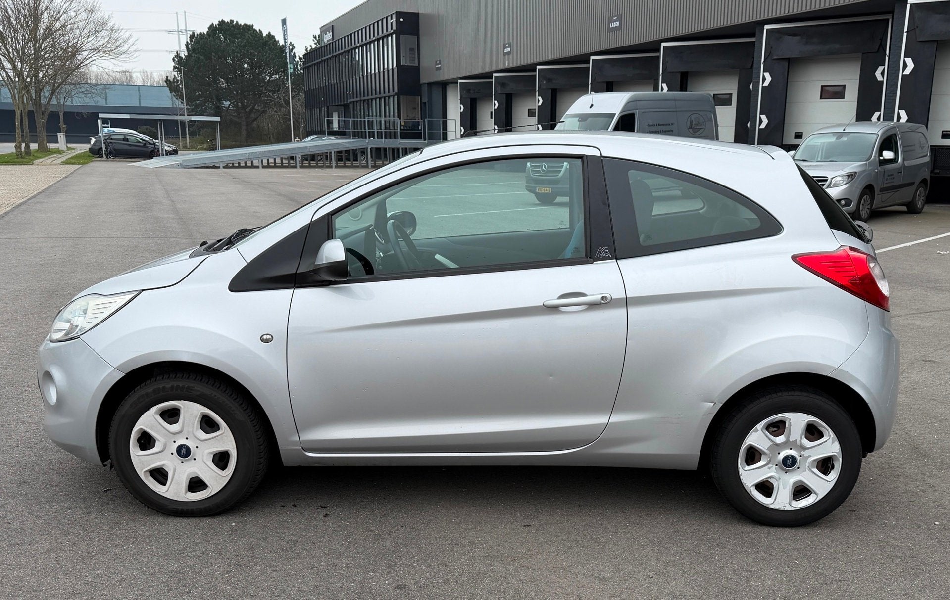 Ford Ka 1.2 Trend NWEAPK/RIEMVV/GOEDO-H/ELKPAKKET, Auto's, Voorwielaandrijving, Stof, Gebruikt, 4 cilinders