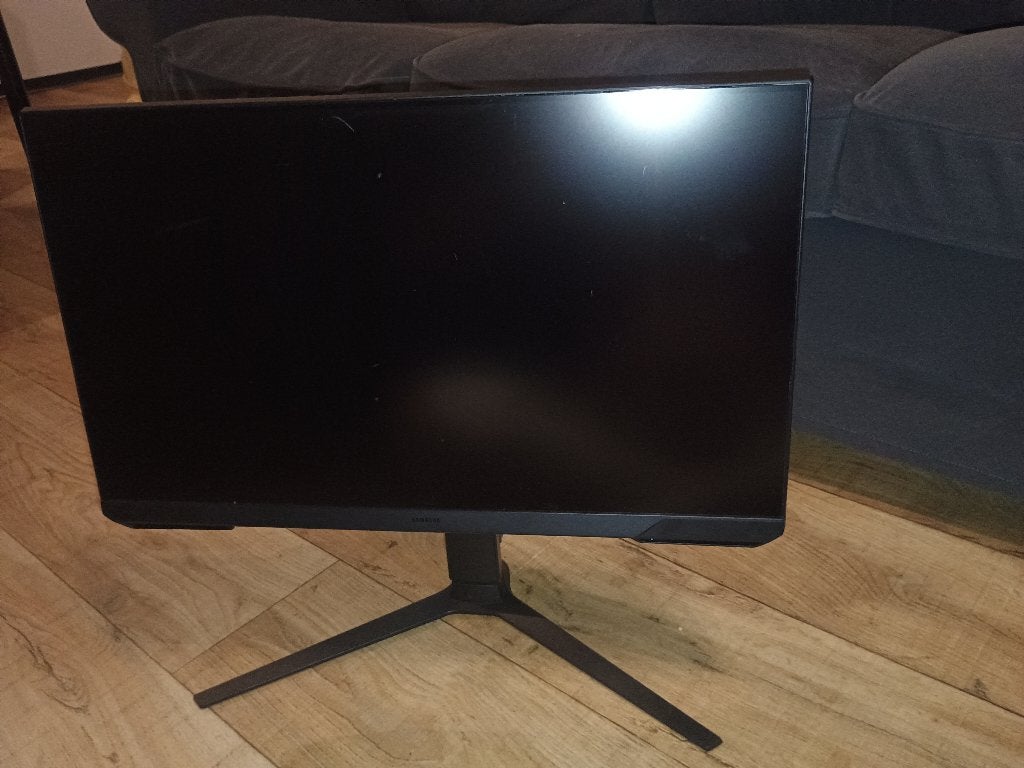 kapot beeldscherm - 24'' FHD Gaming Monitor Odyssey G30A, Computers en Software, Monitoren, HDMI, In hoogte verstelbaar, VA, Full HD
