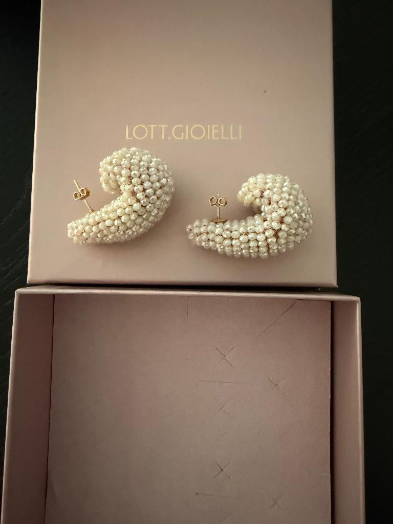 Lott Gioielli oorbellen, Ophalen, Overige materialen, Beige, Nieuw