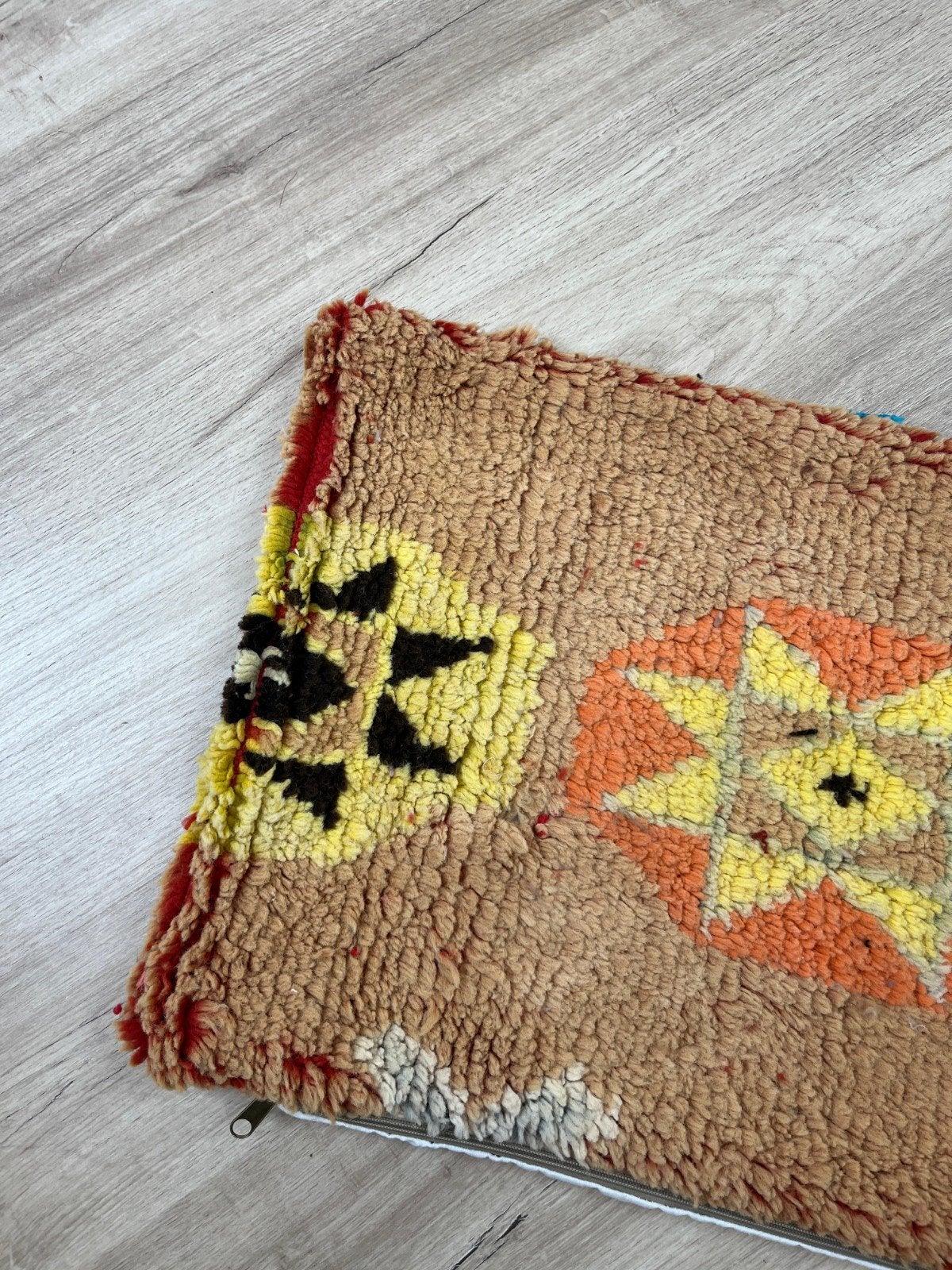 nieuw Marrokaans berber wollen kussenhoesje, Huis en Inrichting, Ophalen of Verzenden, Nieuw, Rechthoekig