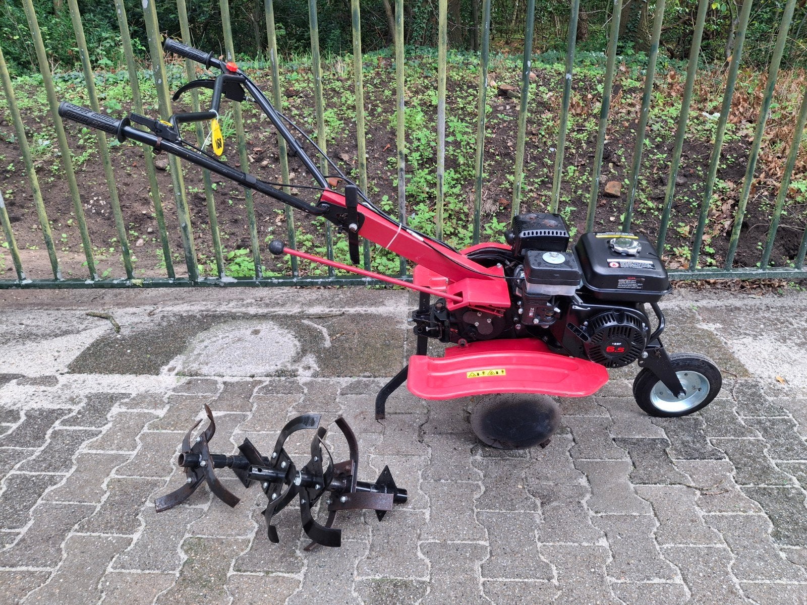 Tuinfrees grondfrees, Ophalen, Gebruikt, Benzine, Tuinfrees