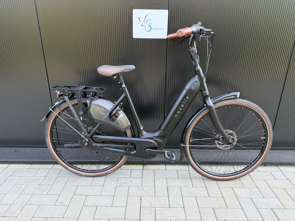 Gazelle Grenoble C8 53cm 2022 4989KM zeer mooie fiets