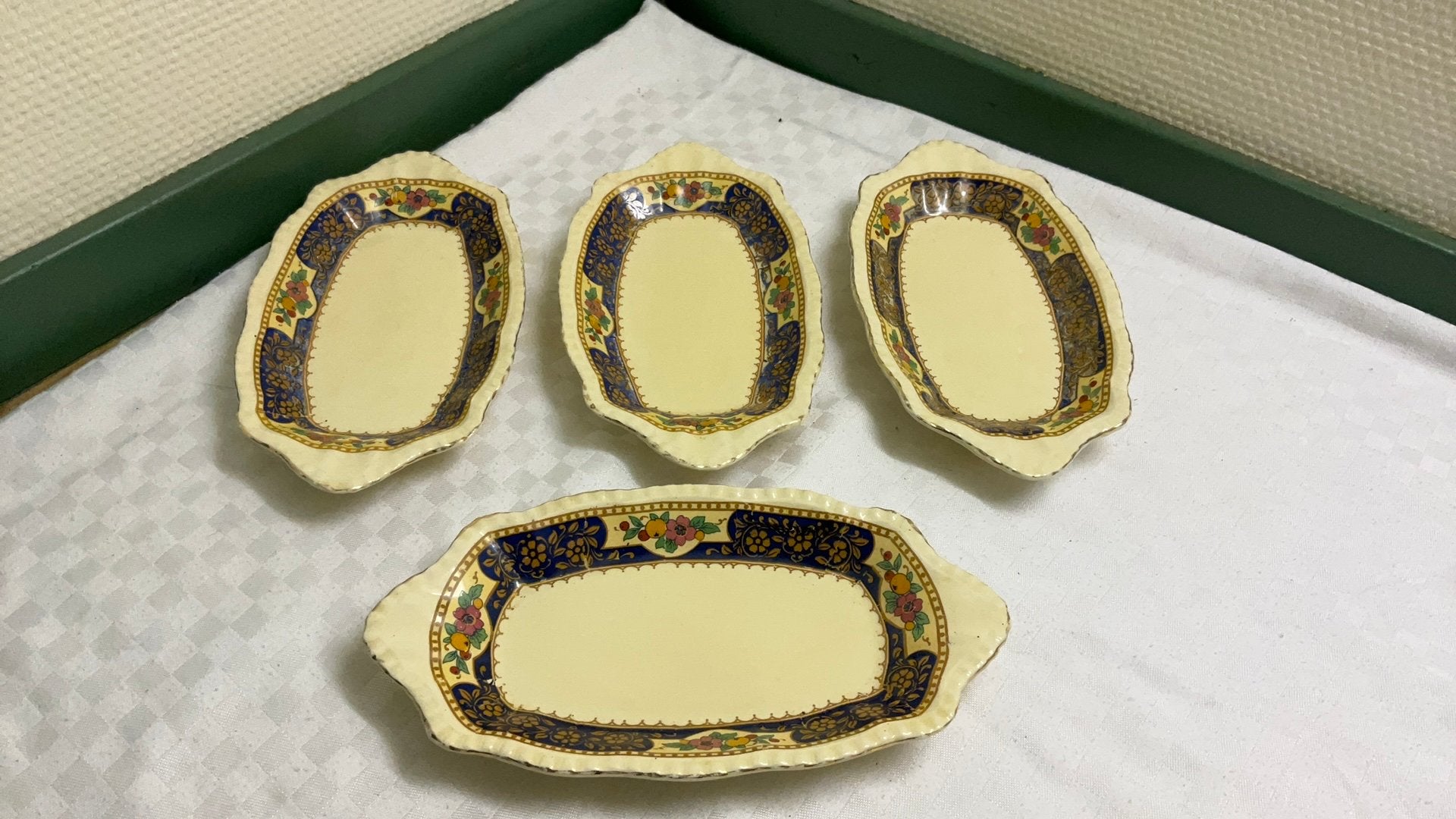 Adams royal ivory presenteer schaaltjes jaren 30 antiek, Ophalen of Verzenden
