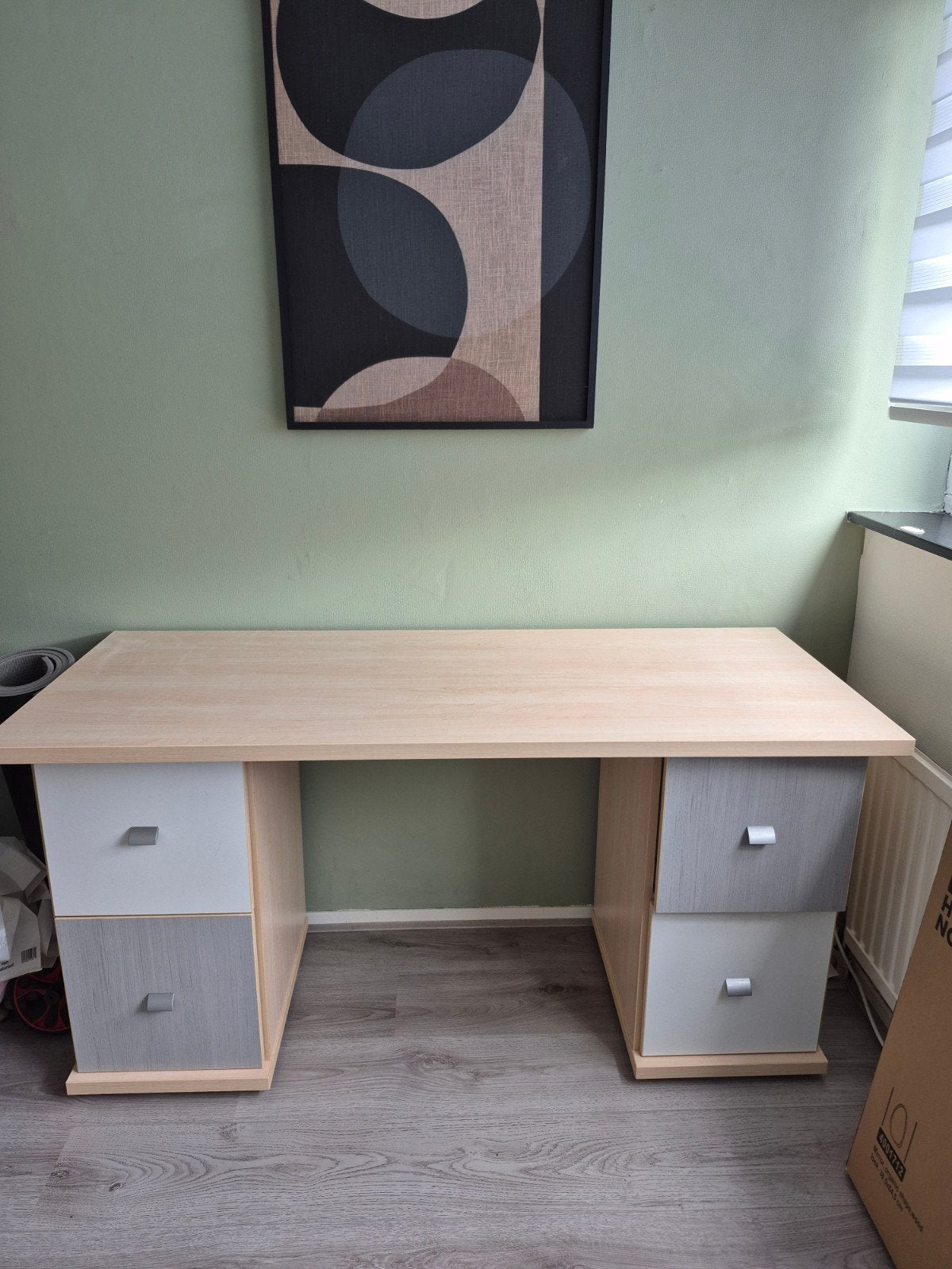 Bureau 140x60 cm t.e.a.b., Gebruikt, Spaanplaat of MDF, Bruin, Computerbureau