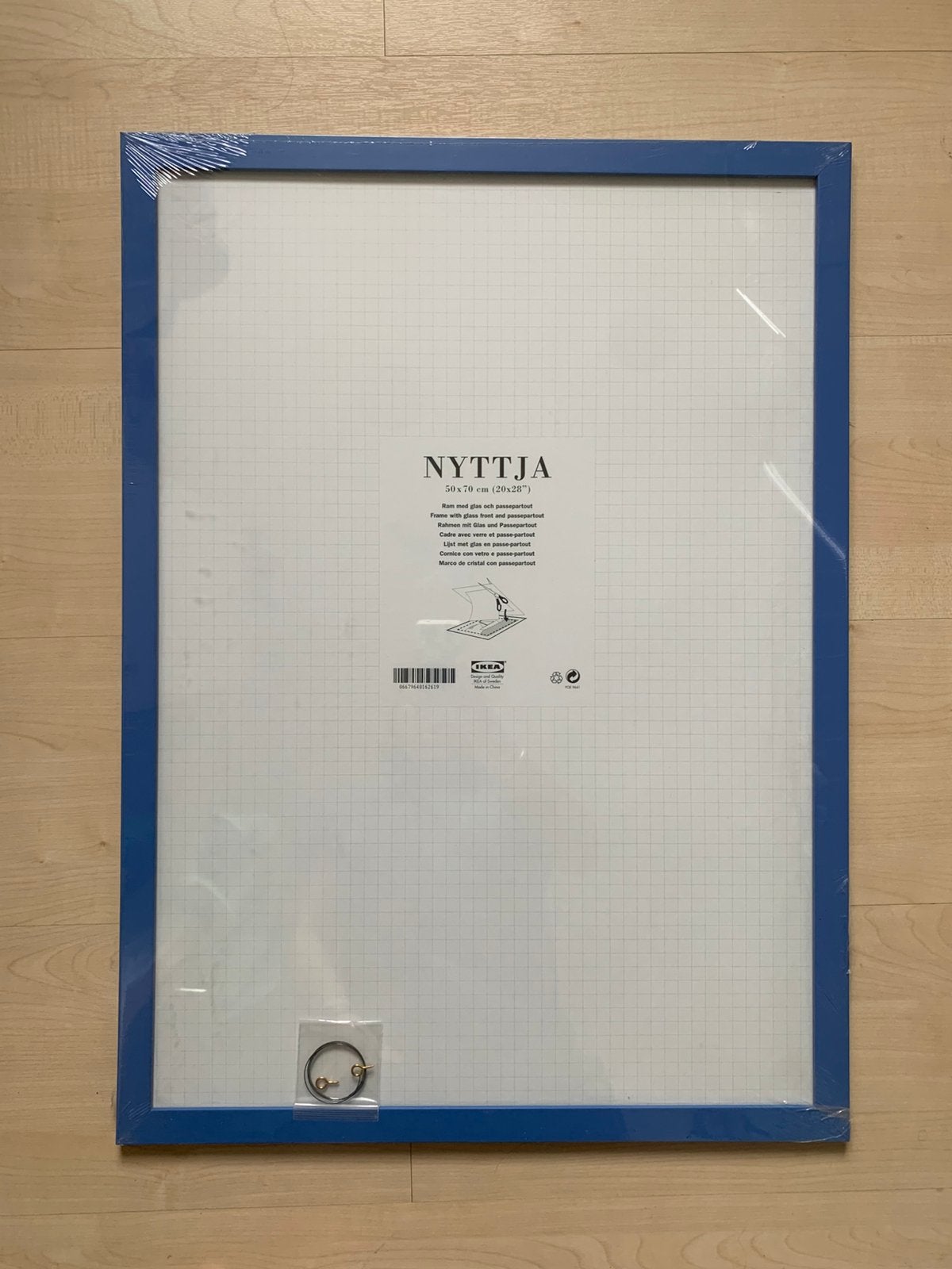 3 Nyttja lijst van Ikea met blauwe rand 50x70 cm, Huis en Inrichting, Woonaccessoires | Lijsten, Ophalen, Nieuw, Blauw