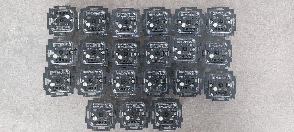 Busch-Jaeger Tastdimmer (6560U-101), Ophalen of Verzenden, Gebruikt, Schakelaar