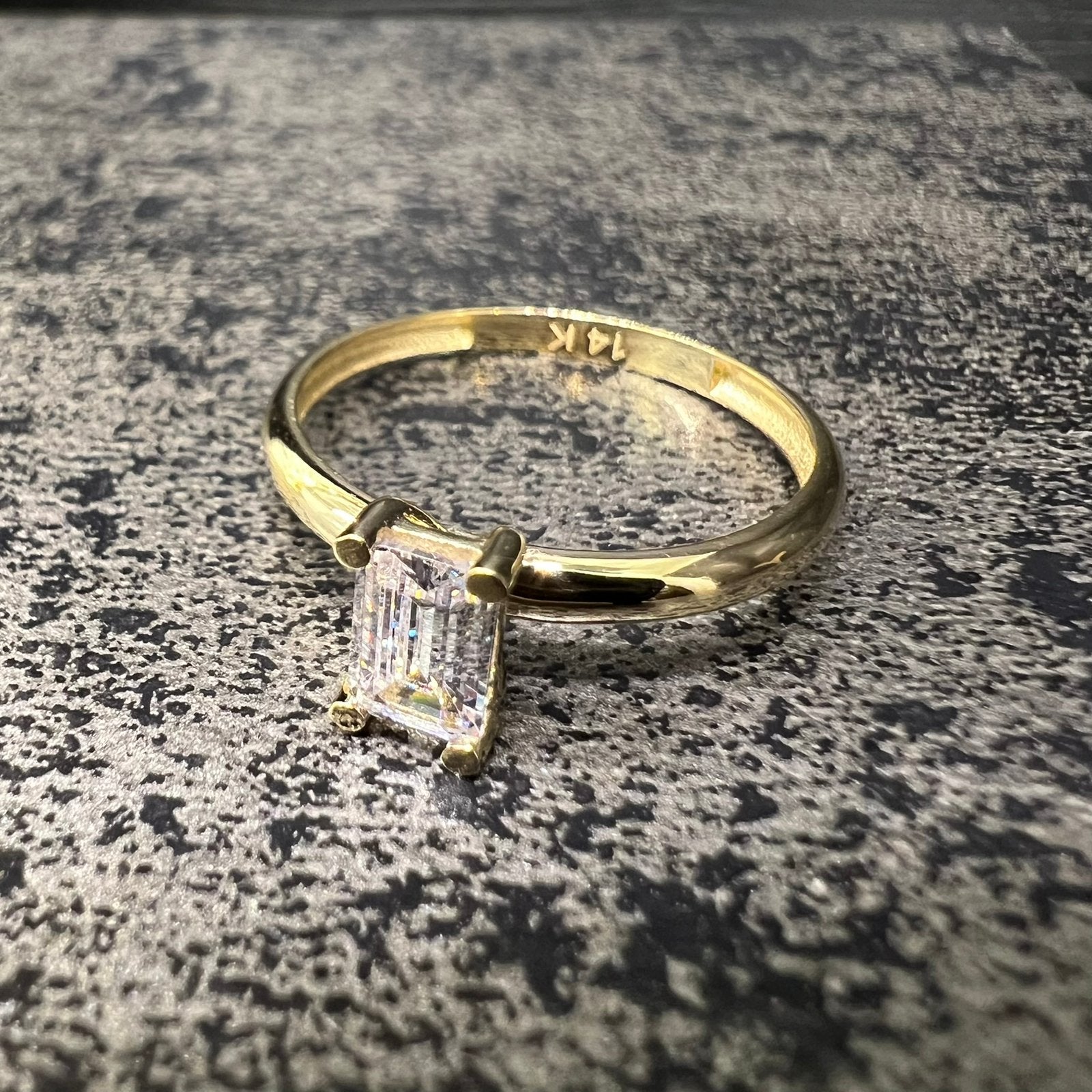 14 karaat gouden ring dames nieuw, Ophalen of Verzenden, Zo goed als nieuw, Goud, Dame