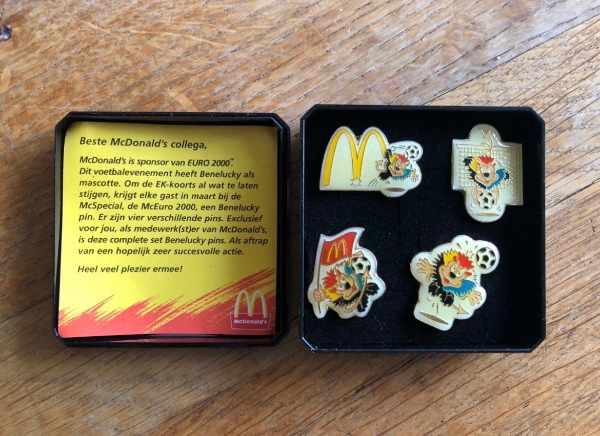 McDonald's Benelucky EURO 2000 Pins Set, Verzamelen, Speldjes, Pins en Buttons, Ophalen of Verzenden, Nieuw, Speldje of Pin