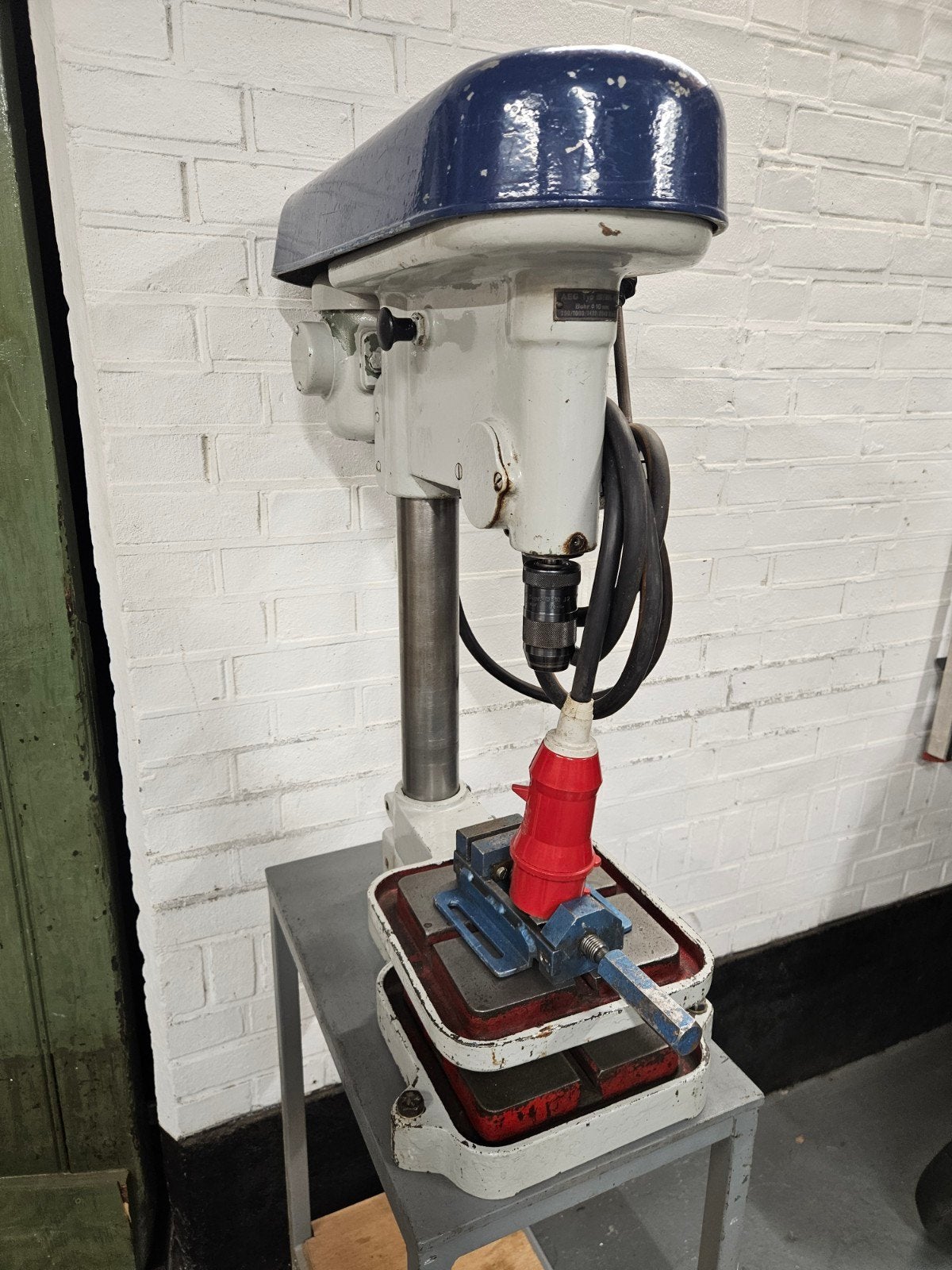 AEG kolomboormachine TDBK 10, Doe-het-zelf en Verbouw, Gereedschap | Boormachines, Ophalen, 600 watt of meer, Variabele snelheid