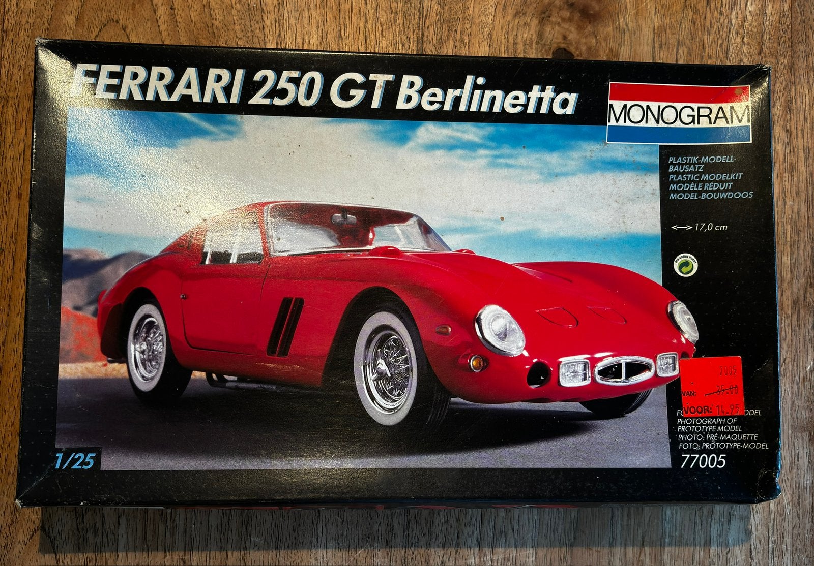 NIEUW in doos! Monogram Ferrari 250 GT Berlinetta 1:25, Hobby en Vrije tijd, Auto, Groter dan 1:32, Nieuw, Ophalen of Verzenden