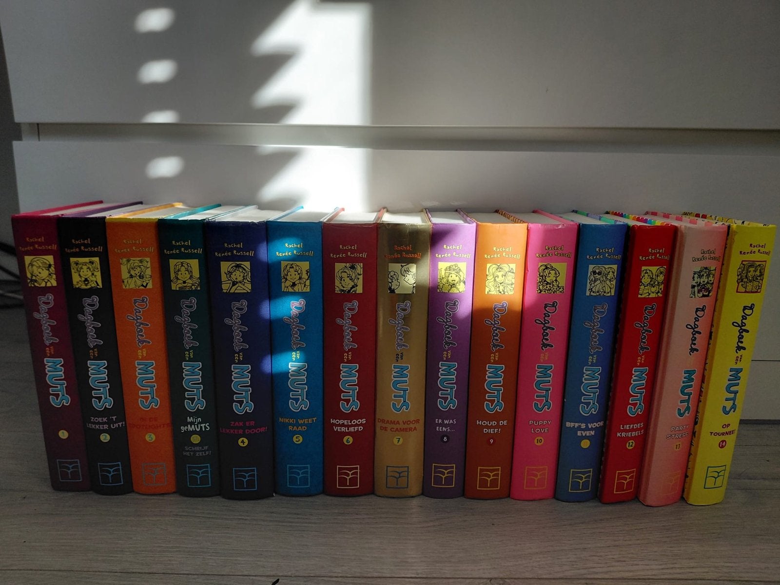Dagboek van een Muts - deel 1 t/m 14 (15 Boeken), Ophalen of Verzenden, Zo goed als nieuw, Fictie