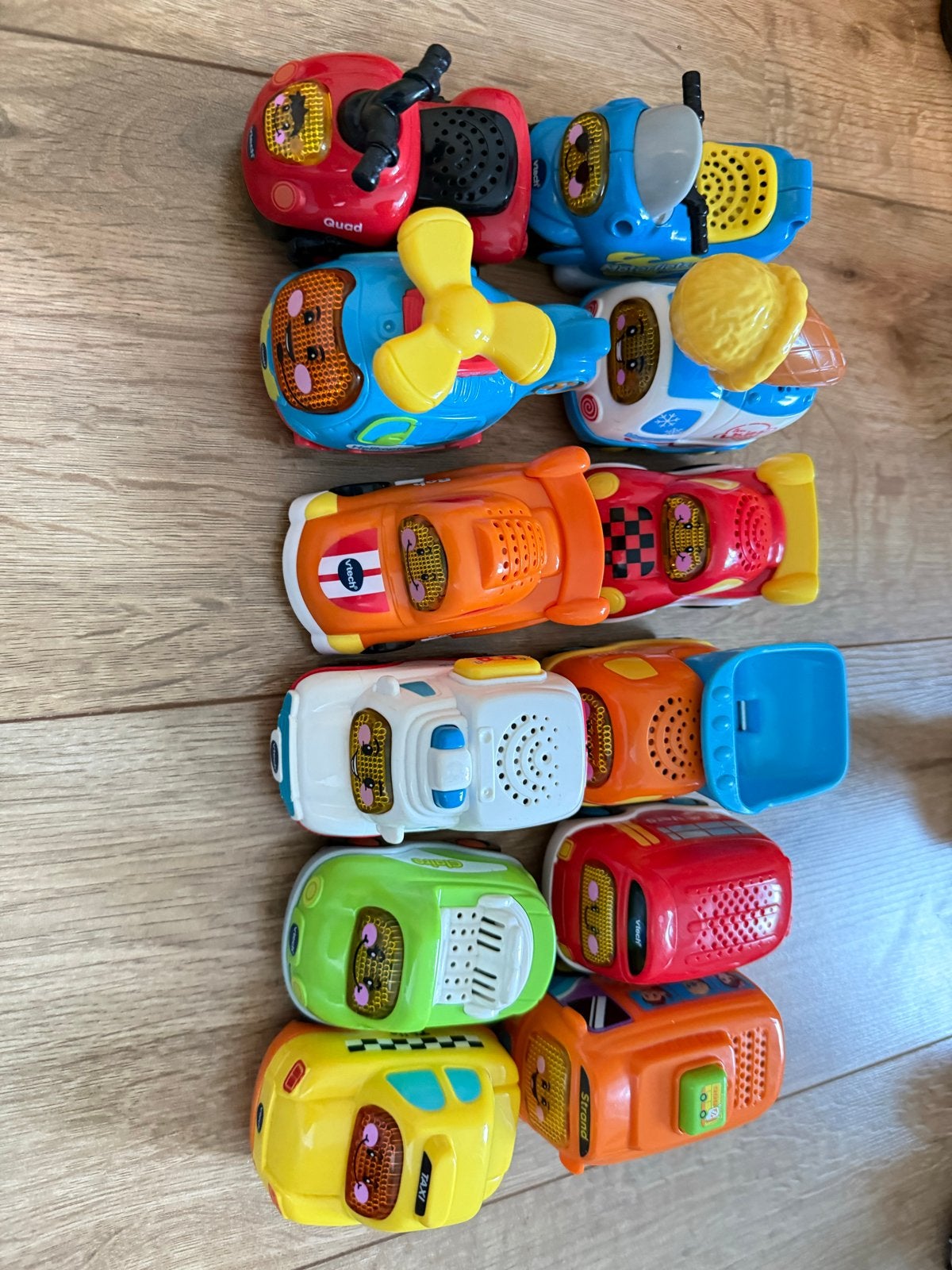 Grote VTech Toet Toet Auto's collectie met banen en garages, Ophalen, Zo goed als nieuw