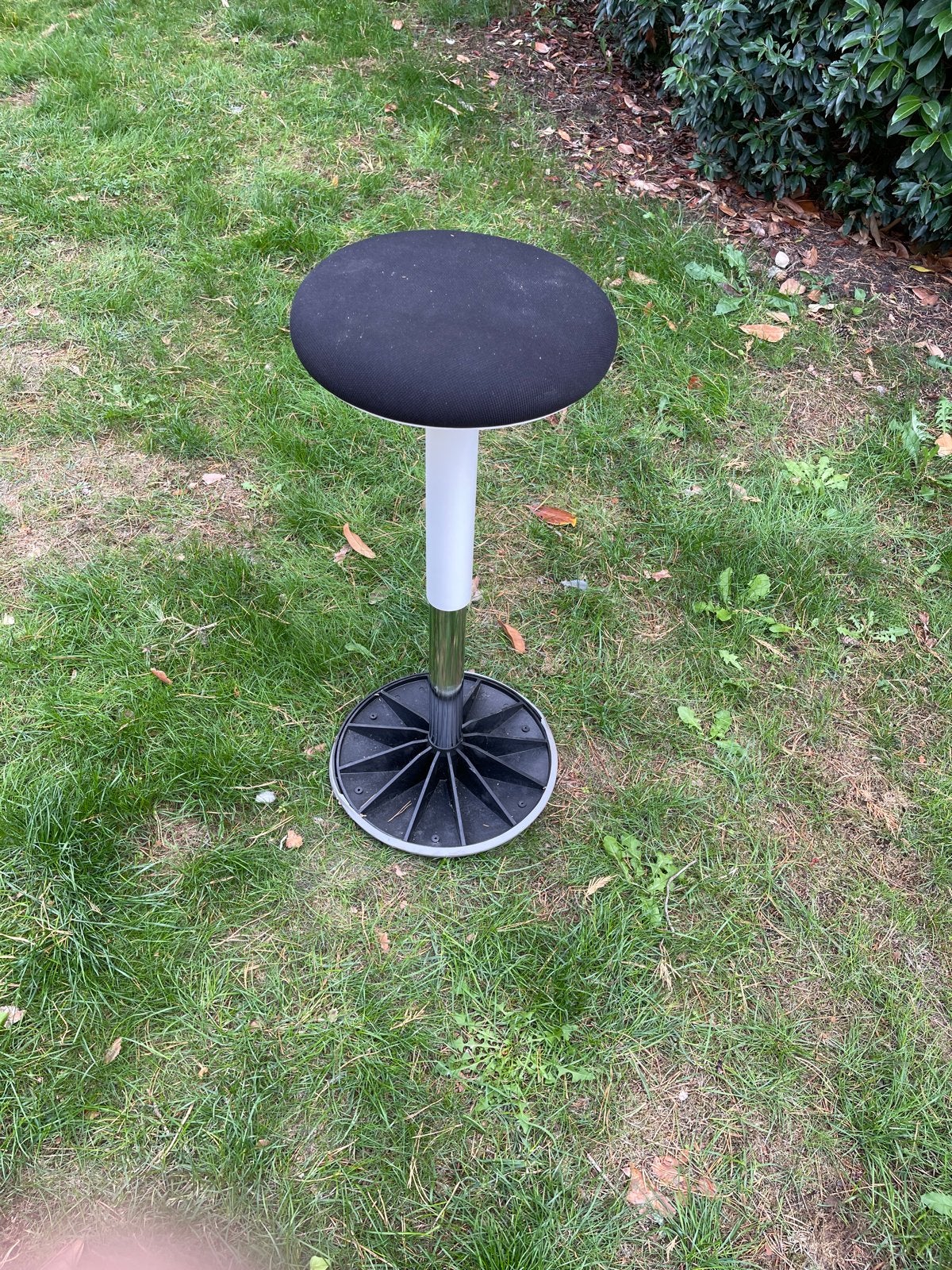 In hoogte verstelbare ergonomische kruk, Ophalen, In hoogte verstelbaar, Gebruikt, Kunststof