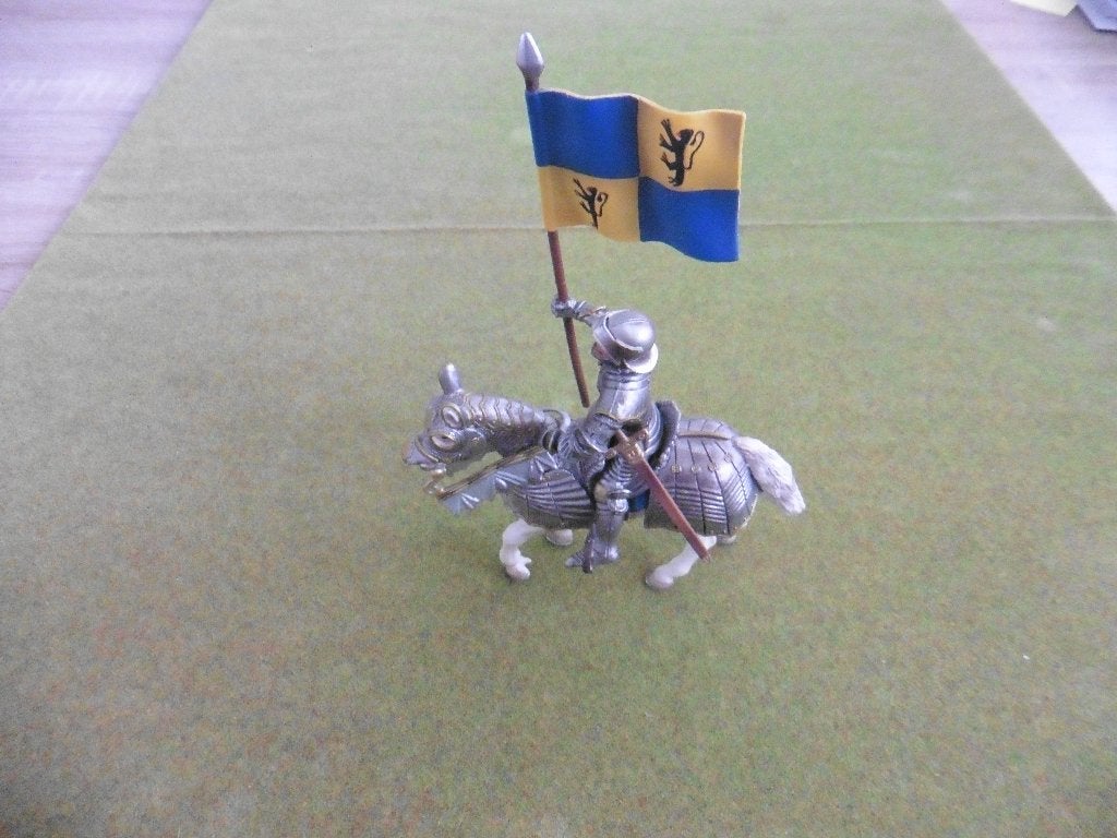 Schleich 70008, Ridder / vaandeldrager te paard., Verzamelen, Ophalen of Verzenden, Zo goed als nieuw