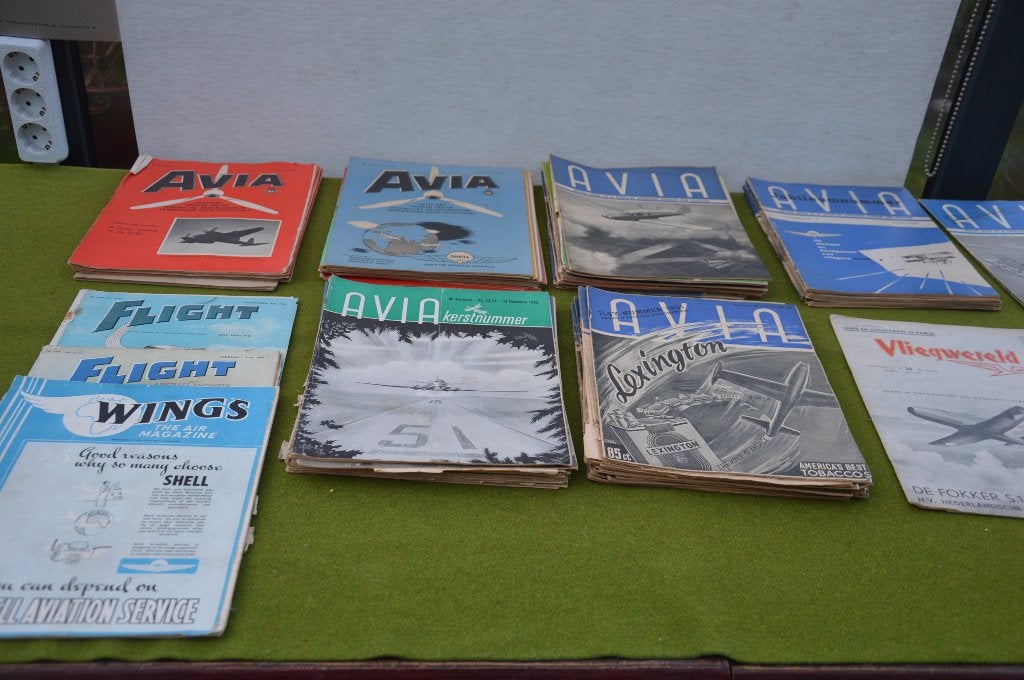 113 hele oude tijdschriften van AVIA luchtvaart vanaf 1945, Verzamelen, Ophalen of Verzenden, Gebruikt, Boek of Tijdschrift