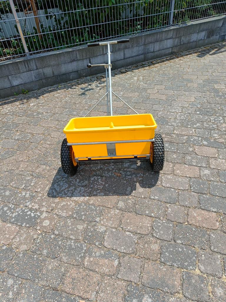 Cemo kistenstrooier KS 35-E, 35 l inhoud strooibreedte 60 cm, Ophalen, Zo goed als nieuw, Overige soorten, Cemo