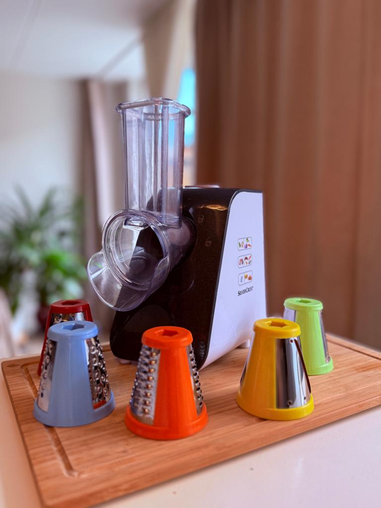 SilverCrest Elektrische Rasp/Saladesnijder met 5 Opzetstukke, Ophalen, Zo goed als nieuw, Vaatwasserbestendig, Minder dan 1 liter