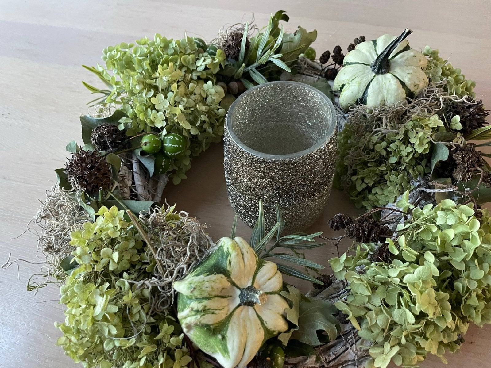 Groen-witte krans met gedroogde materialen, 40 cm, Huis en Inrichting, Woonaccessoires | Kransen, Ophalen of Verzenden, Gebruikt