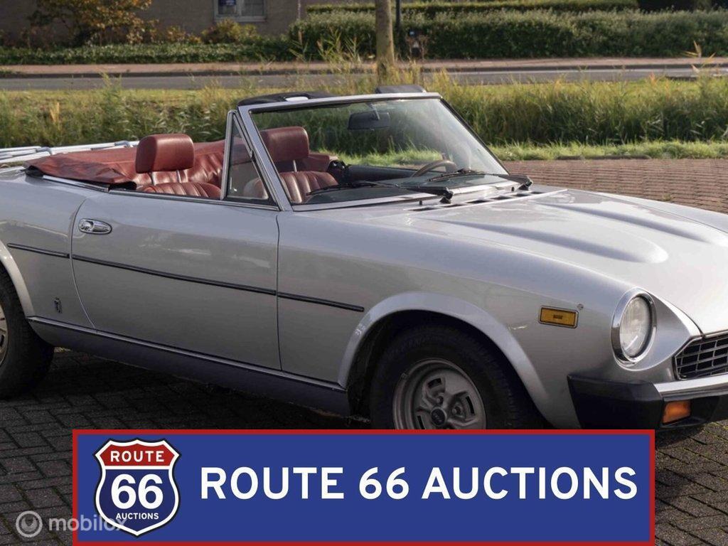 Fiat 124 Spider | 1979 | Route 66 Auctions, Auto's, Overige carrosserieën, Zwart, Bedrijf, Handgeschakeld